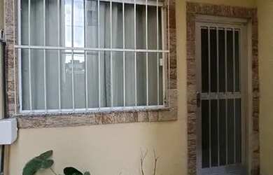 Imagem: A casa possui 2 Dormitórios, 3 Banheiros e está localizado