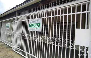 Imagem: A casa possui 2 Dormitórios, 2 Banheiros, 2 Vagas na garagem