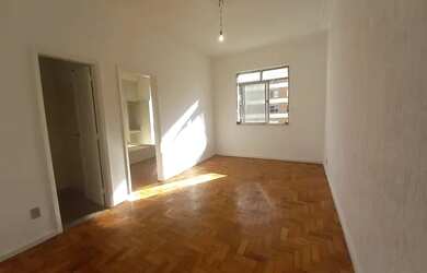 Imagem: O apartamento possui 1 Dormitório, 1 Banheiro, 45m² de Área