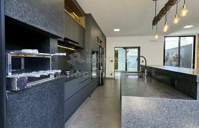 Imagem 10: Quinta do Lago. Piscina, Churrasqueira, VarandaeÁrea de serviço