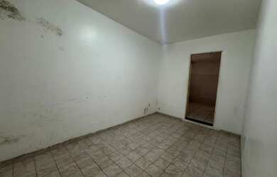 Imagem 8: Casa de esquina à venda no bairro Santa Rosa