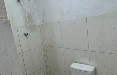 Imagem 2: Alugo quarto e cozinha. 1 Banheiroe1 Dormitório