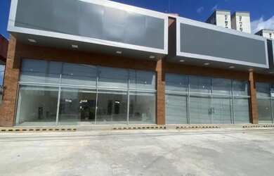 Imagem: O depósito possui 4 Vagas na garagem, 100m² de Área e está