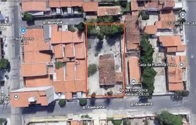 Imagem: O terreno possui 880m² de Área e está localizado em Parangaba