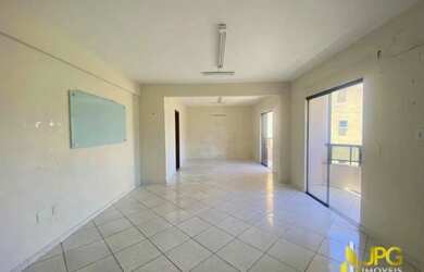 Imagem: O depósito possui 1 Vaga na garagem, 50m² de Área e está