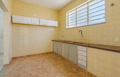 Imagem 16: Sobrado para venda em Chácara da Barra com 3 quartos, sendo 1 suíte , 329m²