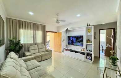 Imagem 5: Casa reformada com 3 quartos sendo uma suíte a venda no bairro Parque...