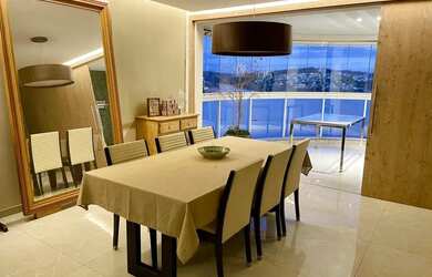 Imagem: O apartamento possui 4 Dormitórios, 5 Banheiros, 3 Vagas na