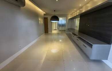 Imagem: O apartamento possui 3 Dormitórios, 5 Banheiros, 2 Vagas na