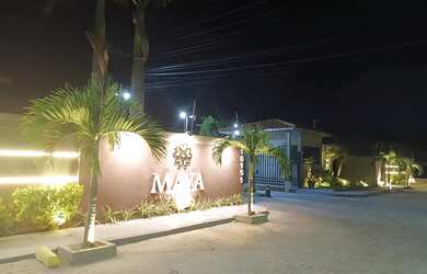 Imagem: A casa em condomínio possui 3 Dormitórios, 1 Banheiro, 2 Vagas