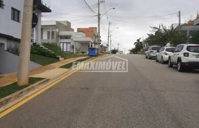 Imagem: O terreno possui 151m² de Área e está localizado em Horto