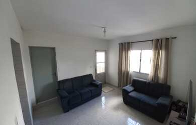 Imagem: A casa possui 3 Dormitórios, 2 Banheiros, 100m² de Área e