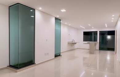 Imagem: A casa em condomínio possui 3 Dormitórios, 5 Banheiros, 4