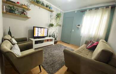 Imagem: O apartamento possui 2 Dormitórios, 1 Banheiro, 1 Vaga na garagem