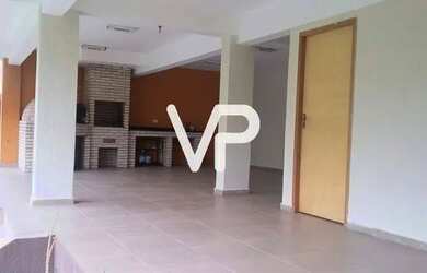 Imagem: A casa possui 3 Dormitórios, 4 Banheiros, 5 Vagas na garagem