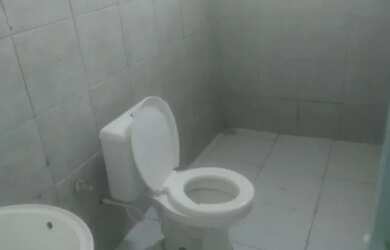 Imagem: A casa possui 2 Dormitórios, 2 Banheiros, 1 Vaga na garagem