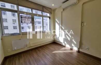 Imagem: A kitnet possui 1 Dormitório, 1 Banheiro, 40m² de Área e