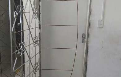 Imagem: O apartamento possui 2 Dormitórios, 1 Banheiro e 1 Vaga na