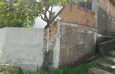 Imagem: A casa possui 2 Dormitórios, 1 Banheiro, 15m² de Área e