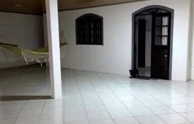 Imagem: A casa possui 2 Dormitórios, 1 Banheiro, 130m² de Área e