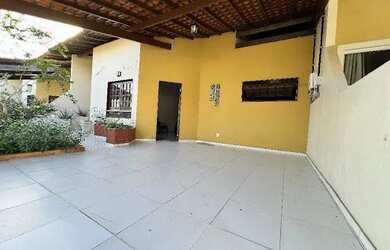 Imagem: A casa em condomínio possui 3 Dormitórios, 2 Banheiros, 2