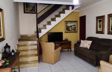 Imagem: A casa possui 2 Dormitórios, 2 Banheiros, 1 Vaga na garagem