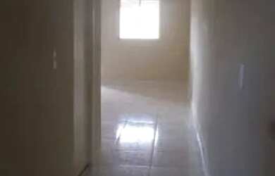 Imagem 2: Alugo casa alto com garajem 2 quartos recem reformada