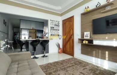 Imagem: A casa possui 3 Dormitórios, 2 Banheiros, 3 Vagas na garagem