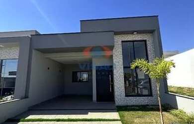 Imagem: A casa em condomínio possui 3 Dormitórios, 4 Banheiros, 2