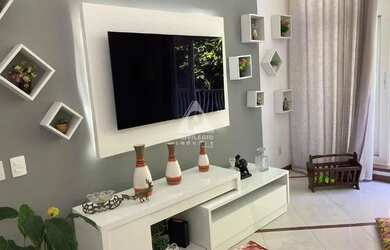 Imagem 4: Apartamento de 3 quartos, sendo um suíte. Está todo reformado e fica...