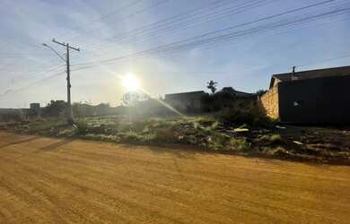 Imagem: O terreno possui 409m² de Área e está localizado em Jardim