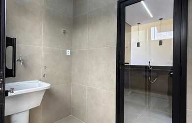 Imagem 6: Linda casa em condomínio à venda