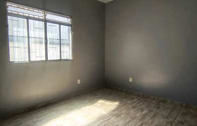 Imagem 15: Alugamos Casa no Parque 10, com 2 quartos sendo 1 suítes - Via Pública