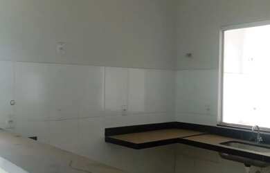 Imagem 2: Lote 185 m²,Com Casa 3/4 Suite.Avaliada 250.000 por 160.000.00