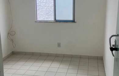 Imagem: A casa possui 2 Dormitórios, 1 Banheiro e está localizado