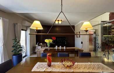 Imagem: O depósito possui 4 Vagas na garagem, 398m² de Área e está