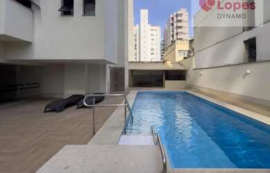 Imagem: O apartamento possui 4 Dormitórios, 3 Banheiros, 2 Vagas na