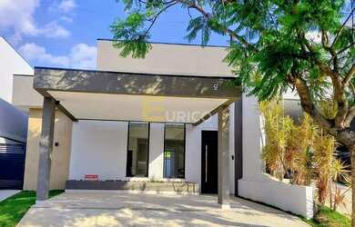 Imagem: A casa em condomínio possui 3 Dormitórios, 3 Banheiros, 2