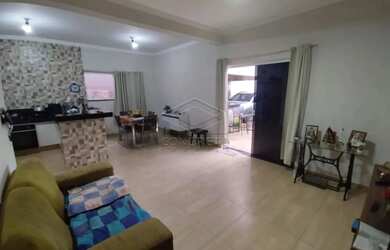 Imagem 8: Casa Padrão em Jaú. Piscina, 12m² de Área, 2 Vagas na garageme2 Dormitórios