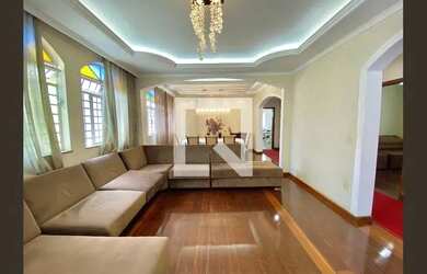 Imagem 2: Casa à Venda - Ouro Preto, 5 Quartos, 380 m2