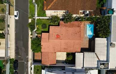 Imagem 4: Casa em Condomínio para Venda em Manaus, Ponta Negra, 4 dormitórios, 2 suítes, 4 banheiros