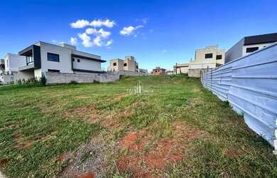 Imagem: O terreno possui 283m² de Área e Imóvel novo e está localizado