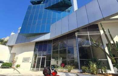 Imagem: O depósito possui 2 Vagas na garagem, 100m² de Área e está