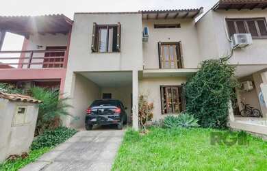 Imagem: A casa em condomínio possui 3 Dormitórios, 3 Banheiros, 2