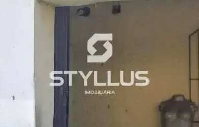 Imagem: A casa possui 4 Dormitórios, 2 Banheiros, 1 Vaga na garagem