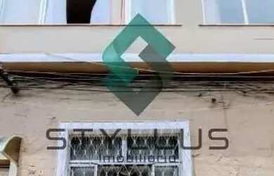 Imagem: A casa possui 3 Dormitórios, 2 Banheiros, 189m² de Área e