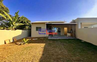 Imagem 16: Casa Padrão. Piscina, 140m² de Área, 2 Vagas na garageme3 Dormitórios