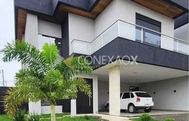 Imagem: A casa em condomínio possui 4 Dormitórios, 4 Banheiros, 4