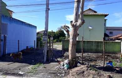 Imagem: O terreno possui 100m² de Área e está localizado em Unamar