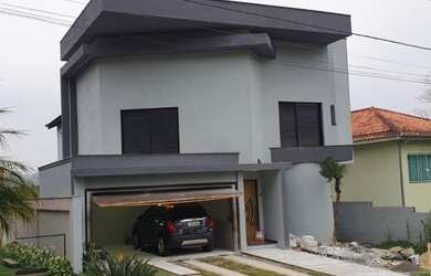 Imagem: A casa em condomínio possui 3 Dormitórios, 4 Banheiros, 4